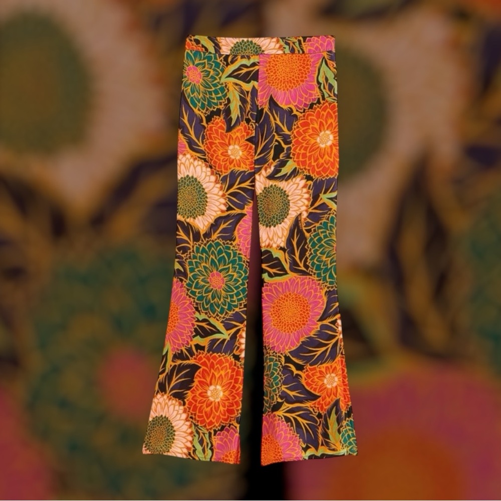NWT Farm Rio Vintage Multicolor Garden Satin Flare Pants